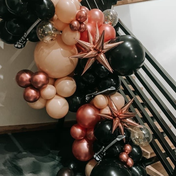 MEET YOUR POSHER - Picture 5 of 15